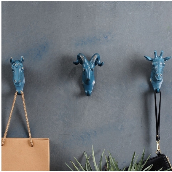 🧡IN STOCK🧡 BLUE/GREEN GIRAFFE wall hook - Picture 3 of 9